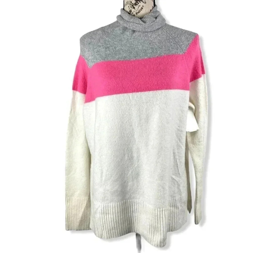 COURT AND ROWE turtleneck multicolored sweater